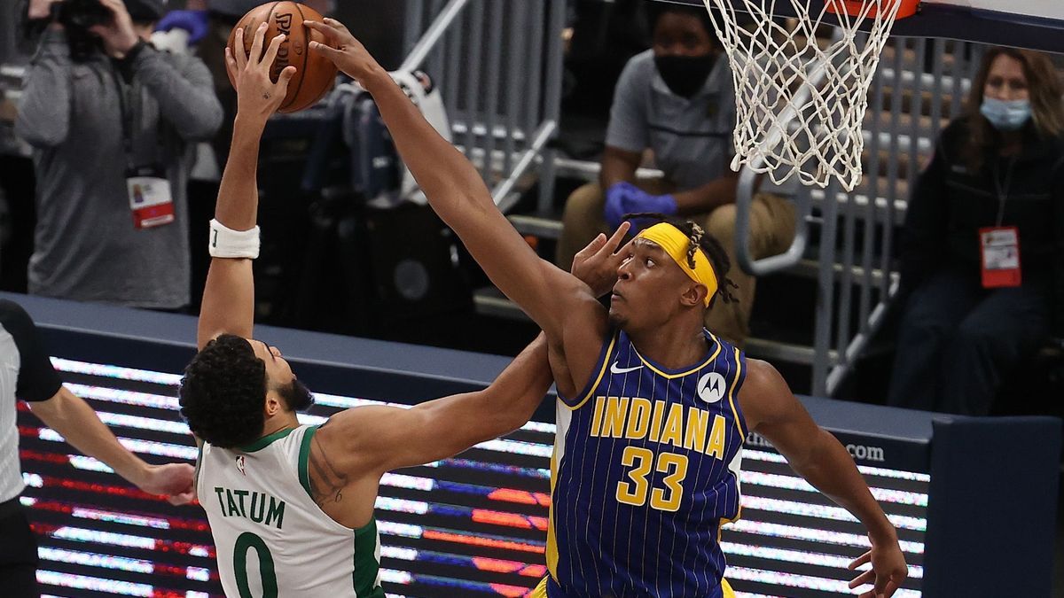 Lakers và Clippers tranh chấp trung phong ĐT Mỹ trước hạn chót TTCN