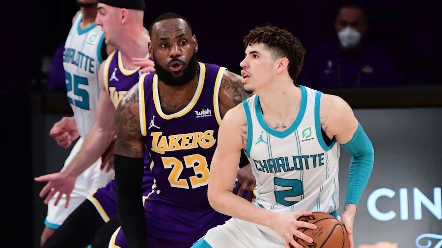 LeBron James tán thưởng hết lời anh em LaMelo và Lonzo Ball