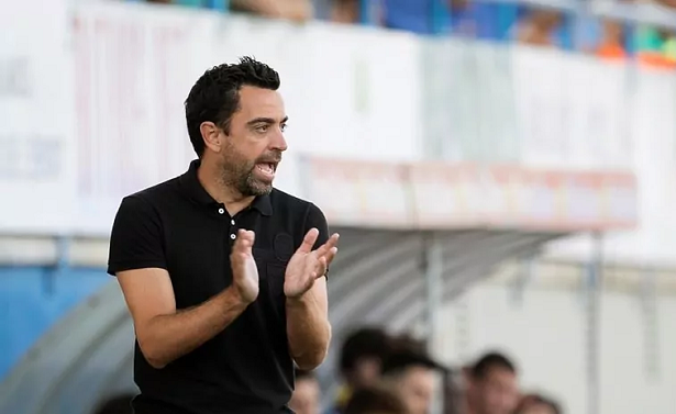 Xavi tiến cử người thay HLV Koeman tại Barca