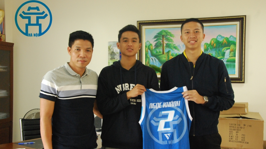 Hà Nội ký hợp đồng với tài năng U18 Việt Nam, quyết đổi màu huy chương tại giải VĐQG 2021