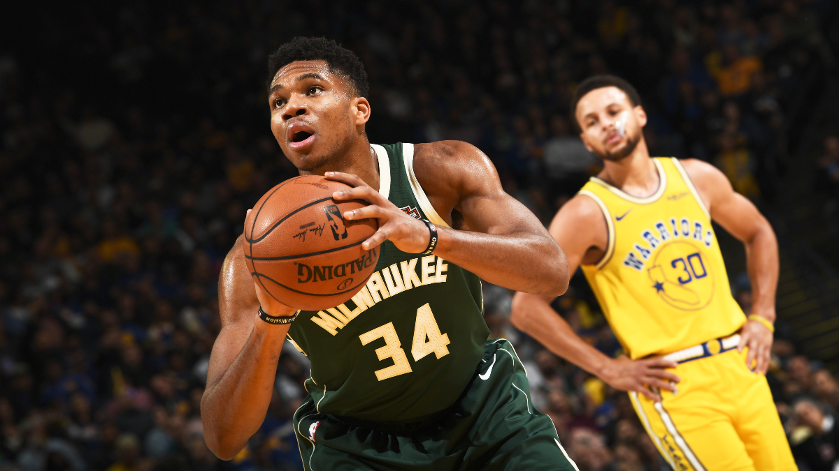 Nhận định NBA: Milwaukee Bucks vs Golden State Warriors (Ngày 7/4 9h00)