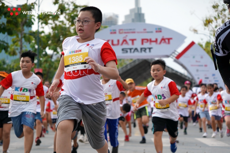 Khoảnh khắc đáng yêu trên đường chạy Kids Run Techcombank HCMC Marathon 2021