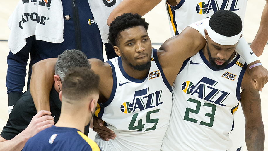 Đang bay cao, Utah Jazz lo âu với chấn thương của sao trẻ Donovan Mitchell