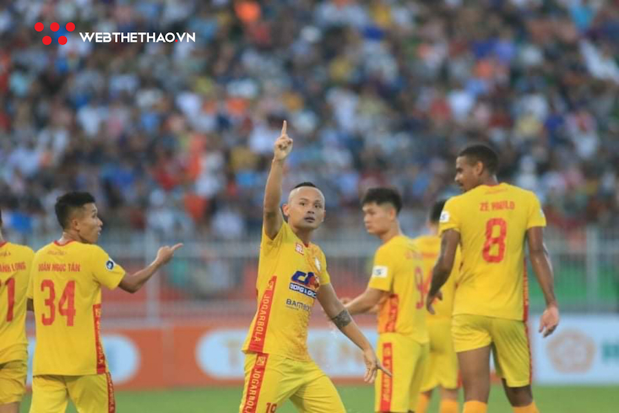 Quốc Phương ghi bàn, Thanh Hoá thắng kịch tính Bình Định