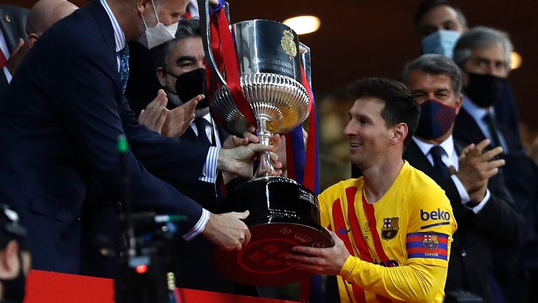 Messi giành nhiều danh hiệu thứ hai lịch sử nhờ đoạt Cúp Nhà vua Messi giành nhiều danh hiệu thứ hai lịch sử nhờ đoạt Cúp Nhà vua