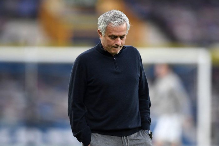 Tottenham sa thải Mourinho ngay trước thềm trận chung kết Tottenham sa thải Mourinho ngay trước thềm trận chung kết
