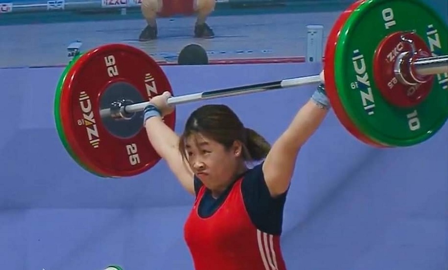 Nữ lực sĩ người Giáy giành tấm HCĐ châu Á "lịch sử" cho thể thao Việt Nam