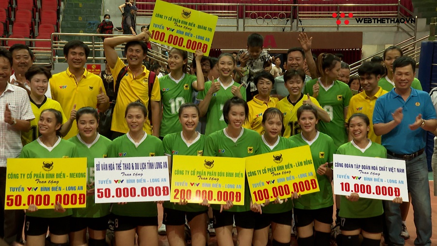 Thanh Thúy vỡ òa tại Cúp Hùng Vương, Đặng Kim Thanh đặt mục tiêu khiêm tốn tại giải VĐQG 2021