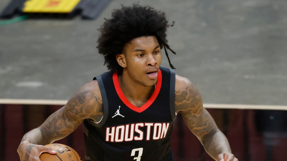 Vì vũ nữ thoát y, cầu thủ Houston Rockets bị bắt đi cách ly COVID-19