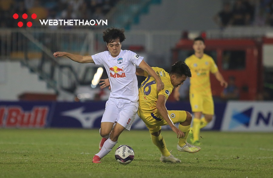 Tranh cãi xung quanh HAGL vượt Viettel, ẵm giải thưởng tháng 4 V.League 2021