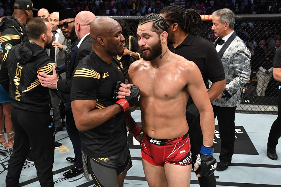Kamaru Usman và Jorge Masvidal bỏ túi số tiền lớn sau UFC 261
