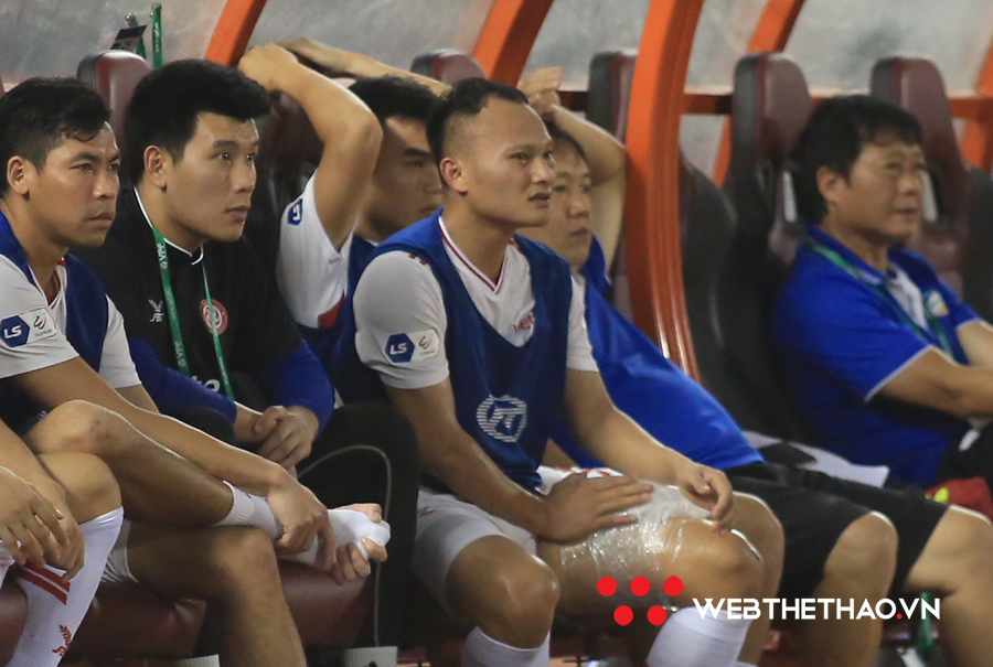 Trọng Hoàng nghỉ 6 tuần, ông Park điêu đứng với VL World Cup 2022