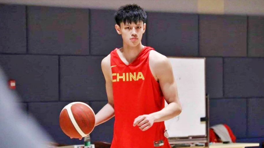 Thần đồng bóng rổ Trung Quốc từ bỏ Á quân NCAA, lựa chọn G-League