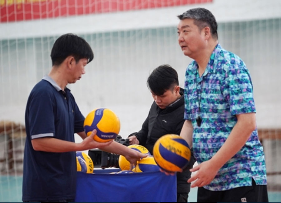 HLV Li Huan Ning tiếp tục đồng hành cùng bóng chuyền Việt Nam