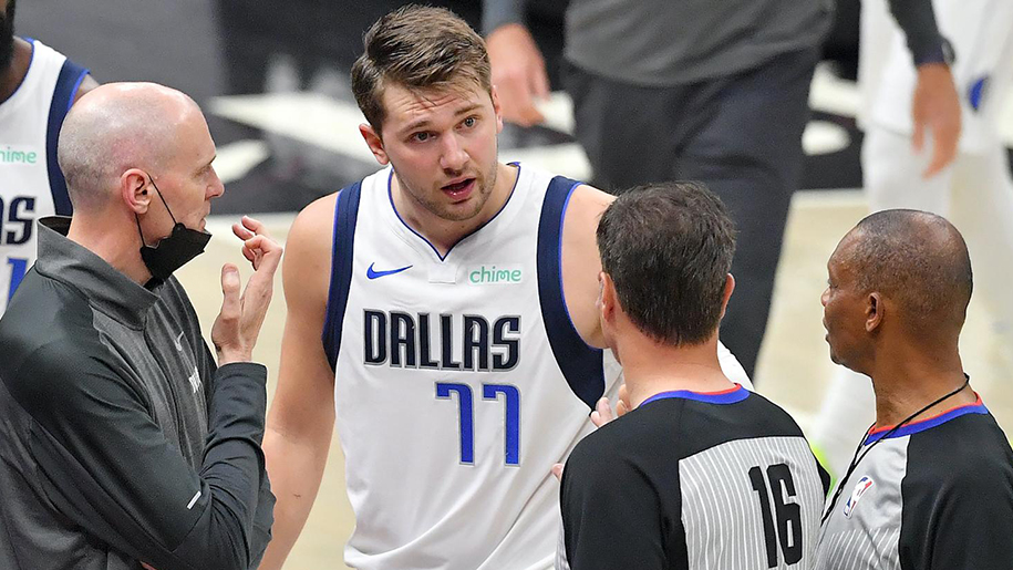 Xem ngay: Đánh vào hạ bộ đối phương, Luka Doncic bị đuổi khỏi sân lần thứ 2 trong vòng 5 ngày