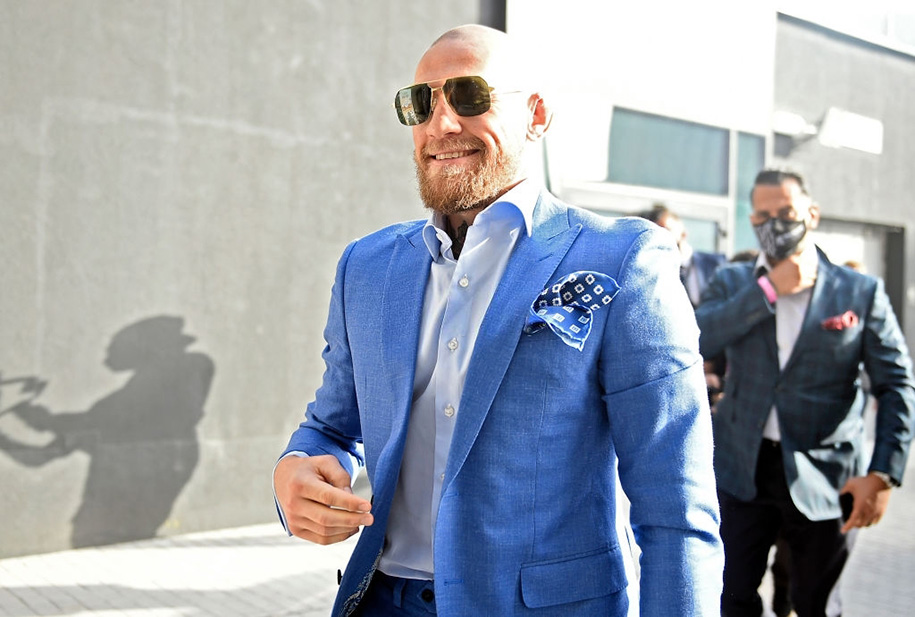Conor McGregor vượt Messi, Ronaldo trở thành VĐV kiếm nhiều tiền nhất năm