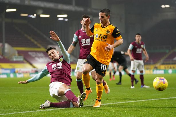 Nhận định, soi kèo Burnley vs Leeds, 18h30 ngày 15/05