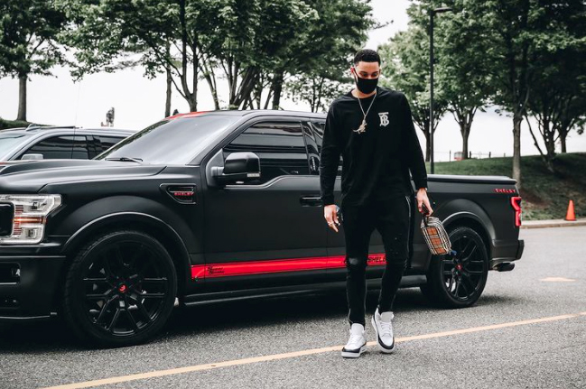 Ben Simmons diện “siêu bán tải” đi tập: Thành viên mới của bộ sưu tập xe nhỏ nhưng chất