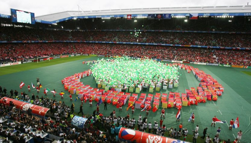 Bài hát chính thức EURO 2021: We Are The People