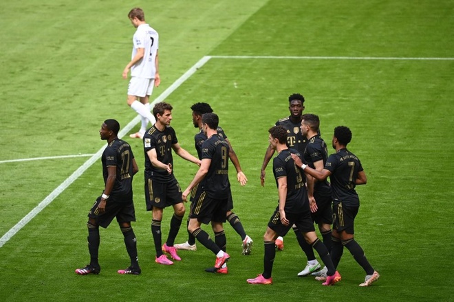Bayern tái lập kỷ lục ghi bàn ở mọi trận trong một mùa Bundesliga