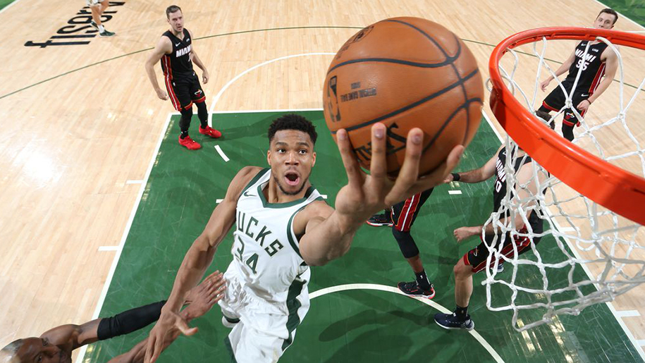 Nhận định NBA Playoffs 2021: Milwaukee Bucks vs Miami Heat (Ngày 30/5 0h30)