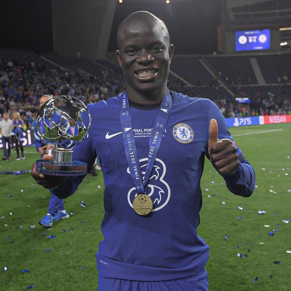 Xem lại Kante đã “cân” cả đội Man City như thế nào