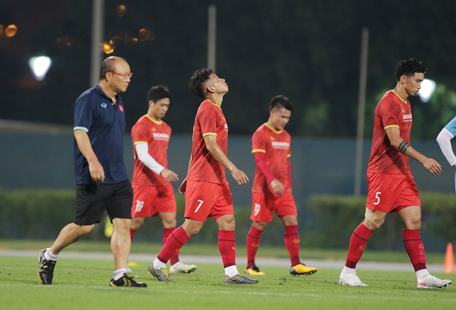 Ông Park theo dõi sát hai trận UAE vs Malaysia và Thái Lan vs Indonesia