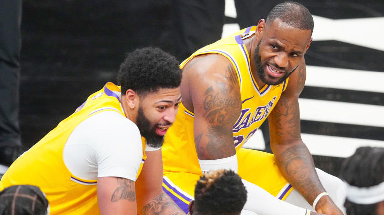 LeBron James không muốn Anthony Davis trở lại sớm: Nhà vua sẽ “gánh" hay Lakers giương cờ trắng?