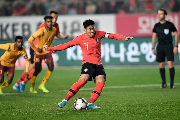 Lịch thi đấu bóng đá hôm nay 9/6: Sôi động vòng loại World Cup 2022