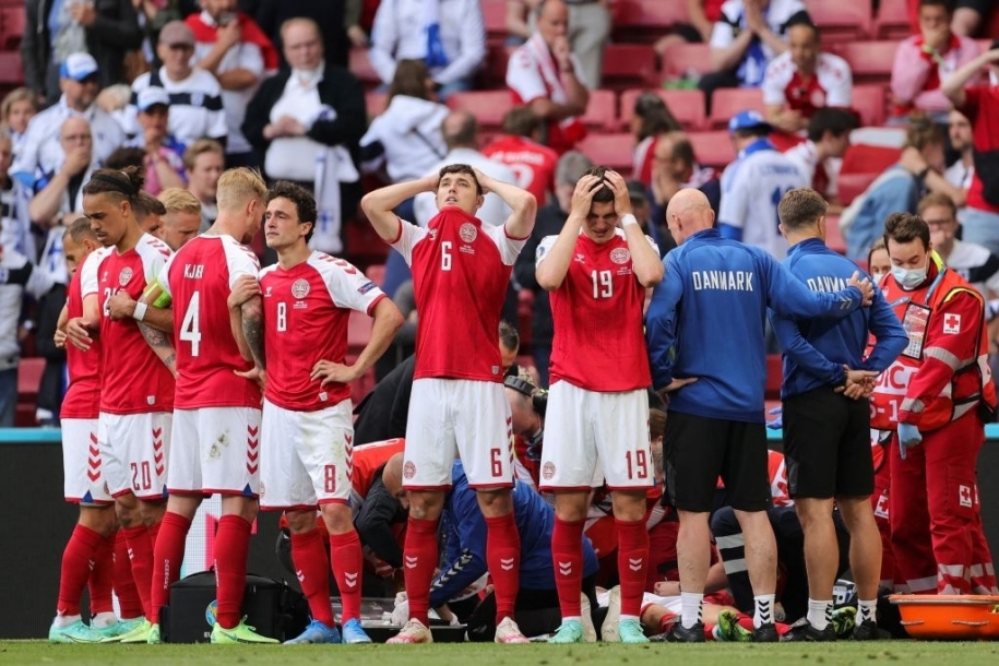 Tiết lộ: Eriksen đã bị ngừng tim trước khi được hô hấp nhân tạo