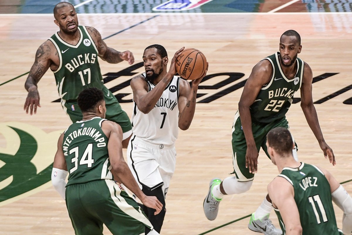 Nhận định NBA Playoffs: Milwaukee Bucks vs Brooklyn Nets (ngày 14/06, 2h00)