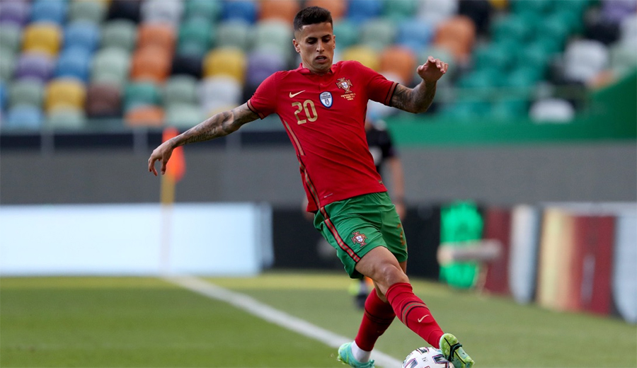 Cancelo dính COVID-19, Bồ Đào Nha triệu tập gấp người thay thế