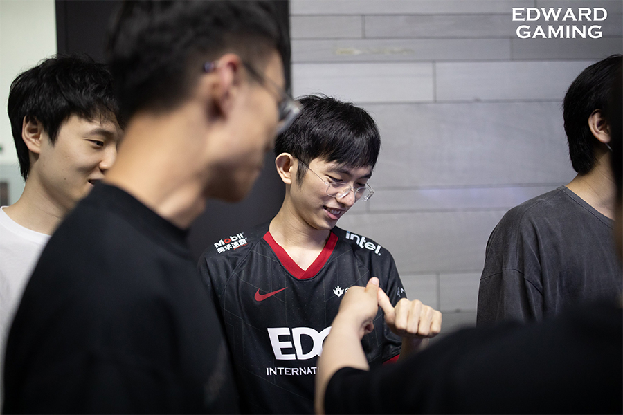Kết quả LPL Mùa Hè 2021 hôm nay 14/6: EDG tiếp tục bất bại trong ngày Flandre tỏa sáng