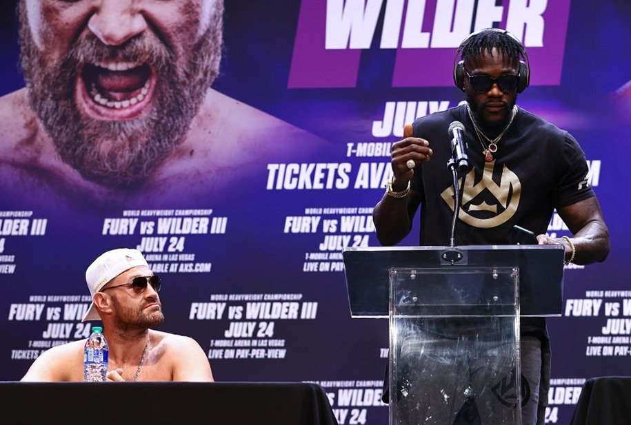 Tyson Fury cam đoan hạ gục Deontay Wilder nhanh hơn trận trước