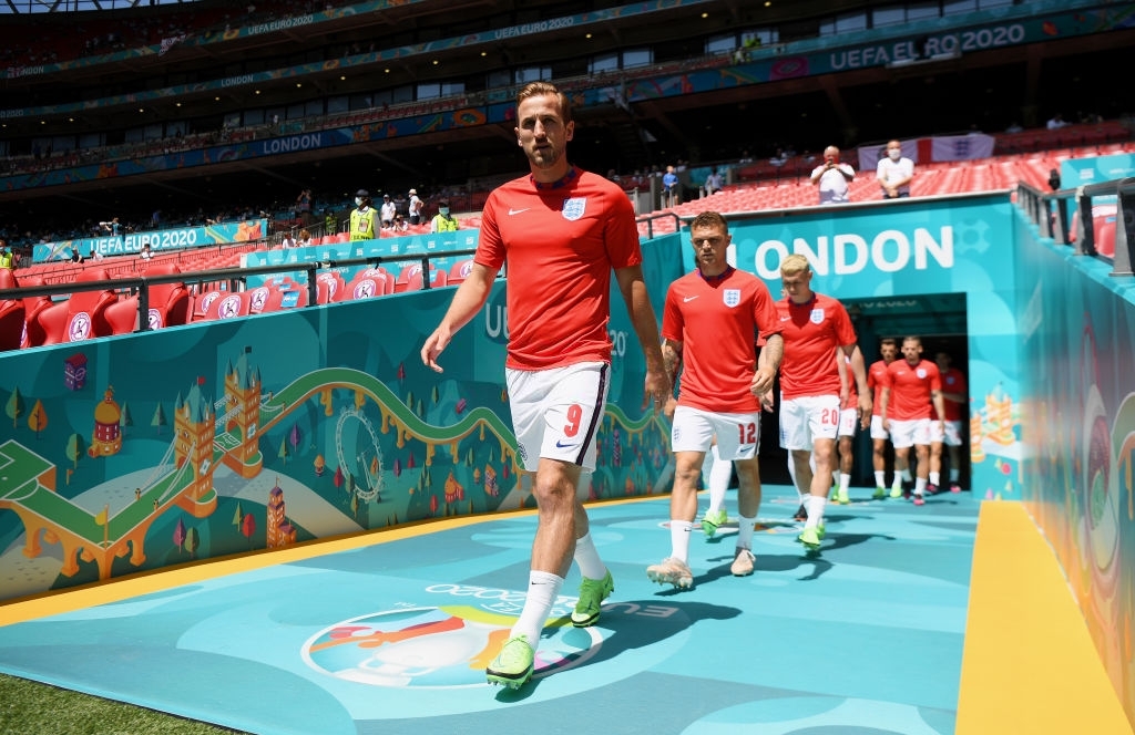 UEFA dọa lấy quyền đăng cai CK EURO 2021 của Wembley trao cho Hungary