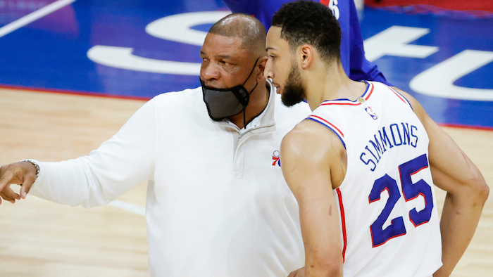 Ben Simmons trở thành tâm điểm trút giận, HLV Doc Rivers cũng cạn lời với học trò