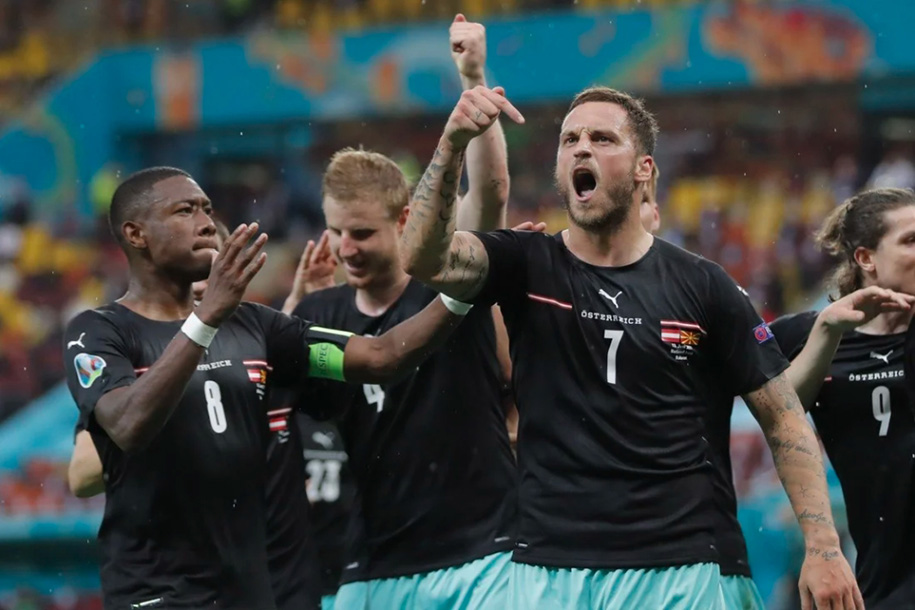Áo đưa Marko Arnautovic trở lại nhằm uy hiếp Ukraine