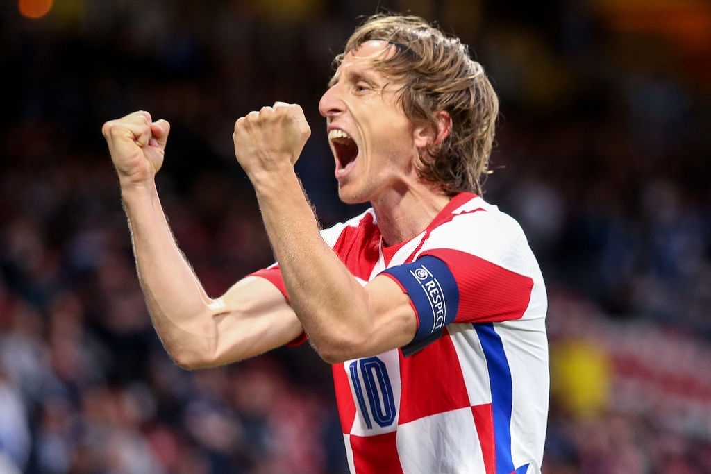 Nhật ký EURO 2021 ngày 23/6: Modric vẽ siêu phẩm đưa Croatia đi tiếp