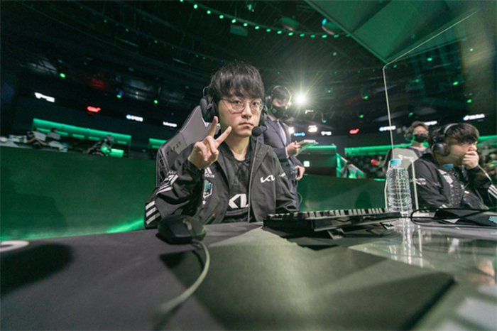 Kết quả LCK Mùa Hè 2021 hôm nay 25/6: DK vs HLE - Showmaker bỏ túi Deft