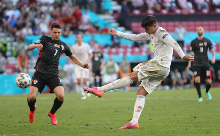 Tây Ban Nha từ "tịt ngòi" trở thành vua ghi bàn của EURO 2021