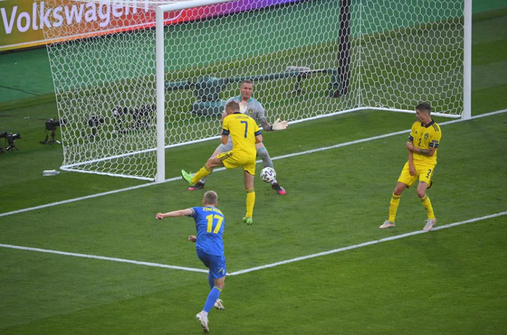 Zinchenko tạo dấu mốc cho Ukraine tại các giải đấu lớn