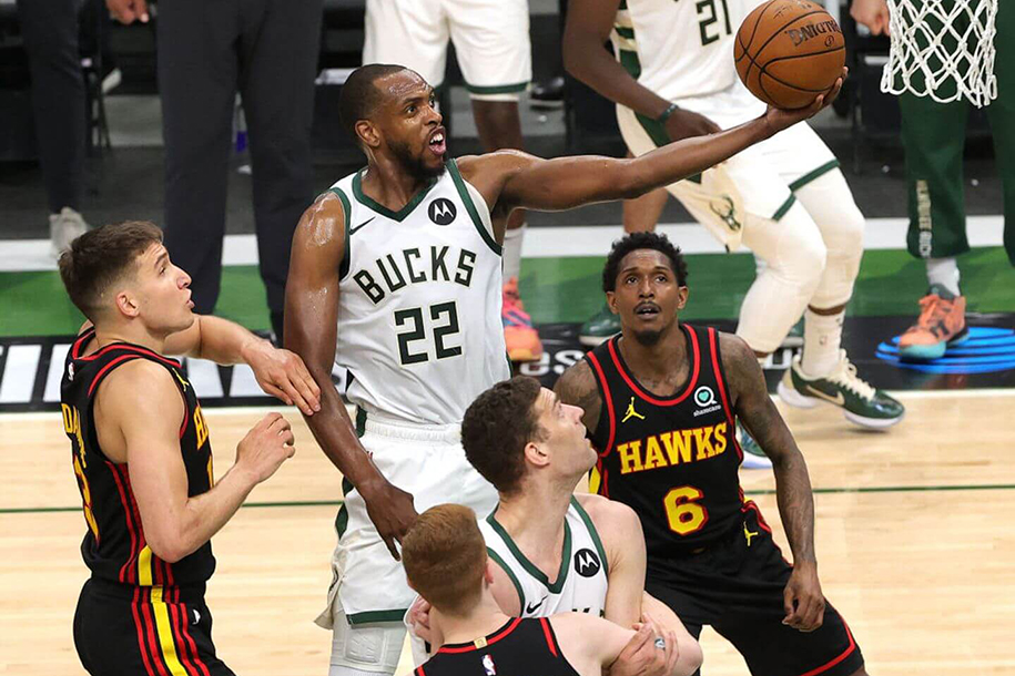 Không Giannis không thành vấn đề, Bucks nhẹ nhàng vượt qua Hawks tại Game 5