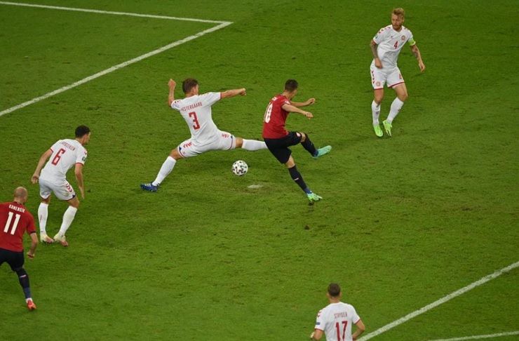 Patrik Schick khiến Ronaldo không thể độc chiếm ngôi Vua phá lưới Patrik Schick khiến Ronaldo không thể độc chiếm ngôi Vua phá lưới