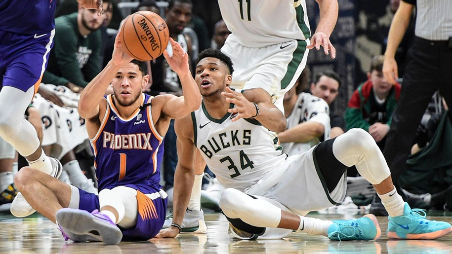 NBA Finals 2021: Cơn khát vô địch, di sản của Chris Paul và Giannis Antetokounmpo