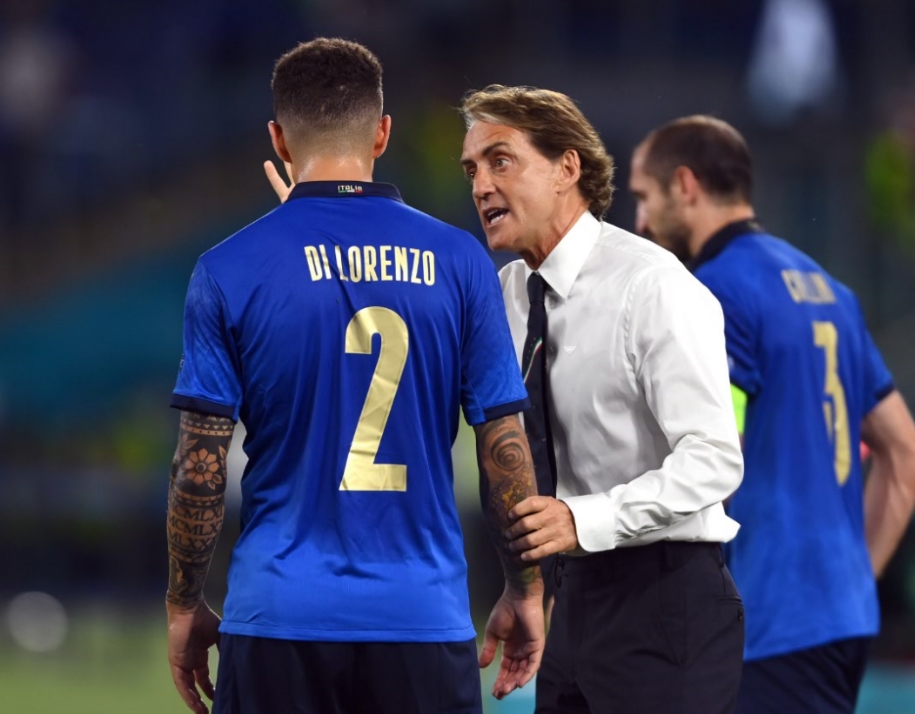 Roberto Mancini: “Italia không thể trở thành Tây Ban Nha như thế”