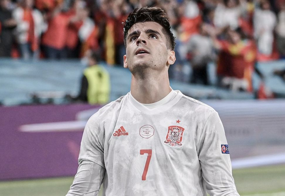 Morata từ người h&ugrave;ng th&agrave;nh tội đồ khiến T&acirc;y Ban Nha thua Italia