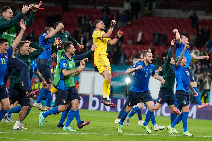 Những kỷ lục đáng chú ý nhất sau đại chiến giữa Italia vs Tây Ban Nha Những kỷ lục đáng chú ý nhất sau đại chiến giữa Italia vs Tây Ban Nha