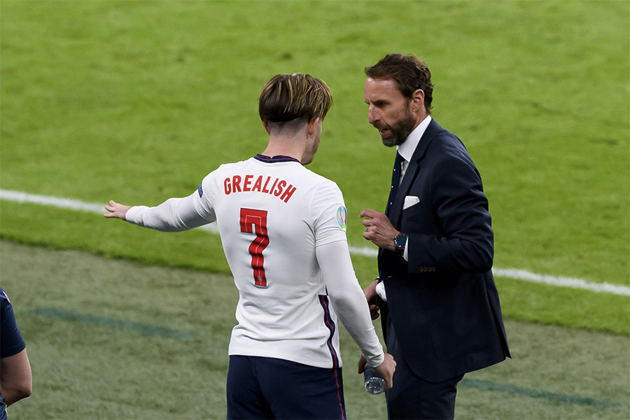 HLV Southgate giải thích về quyết định thay người kỳ lạ với Jack Grealish
