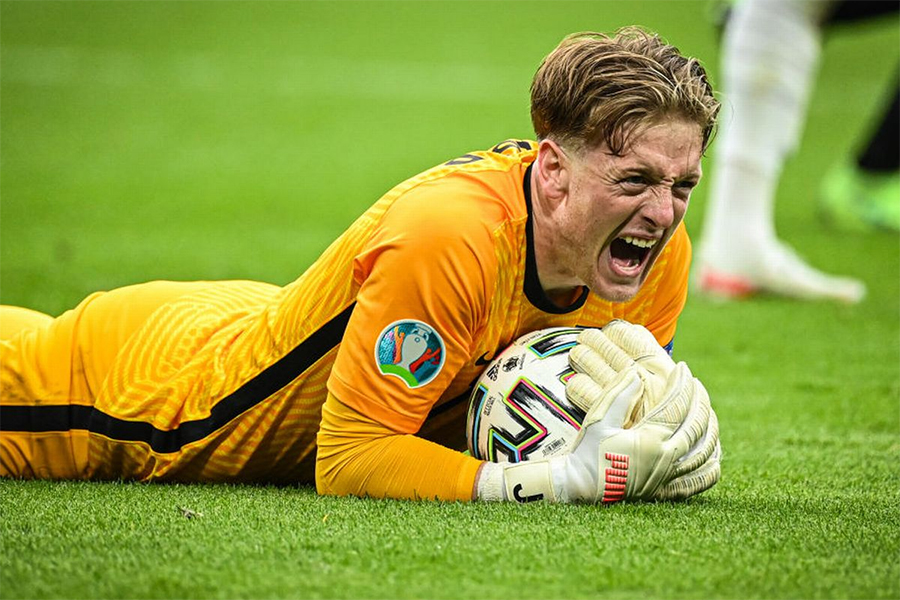 Pickford phá kỷ lục về thời gian giữ sạch lưới của tuyển Anh