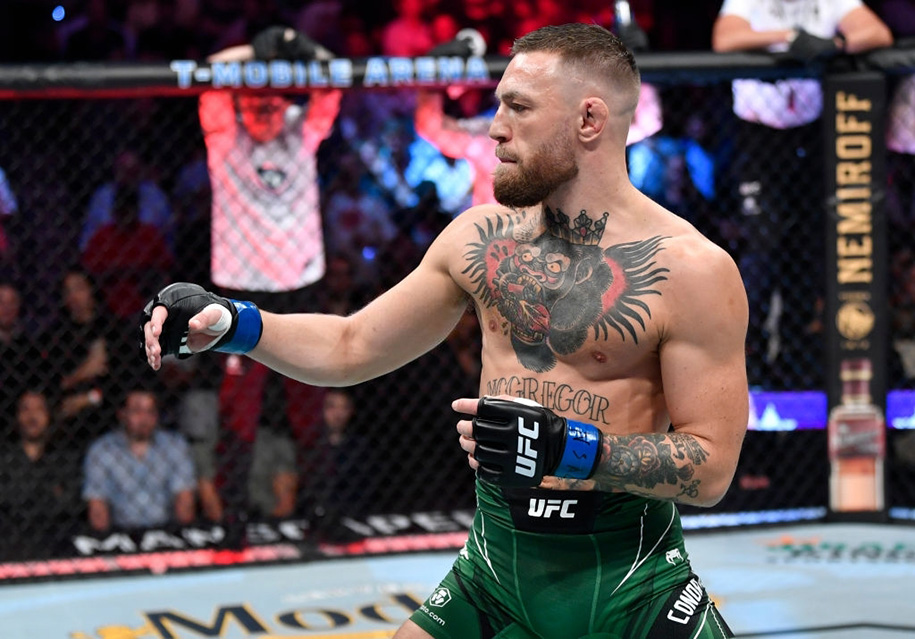 Nguyên nhân McGregor gãy chân: Tấn Karate "phản chủ" hay do Dustin Poirier?